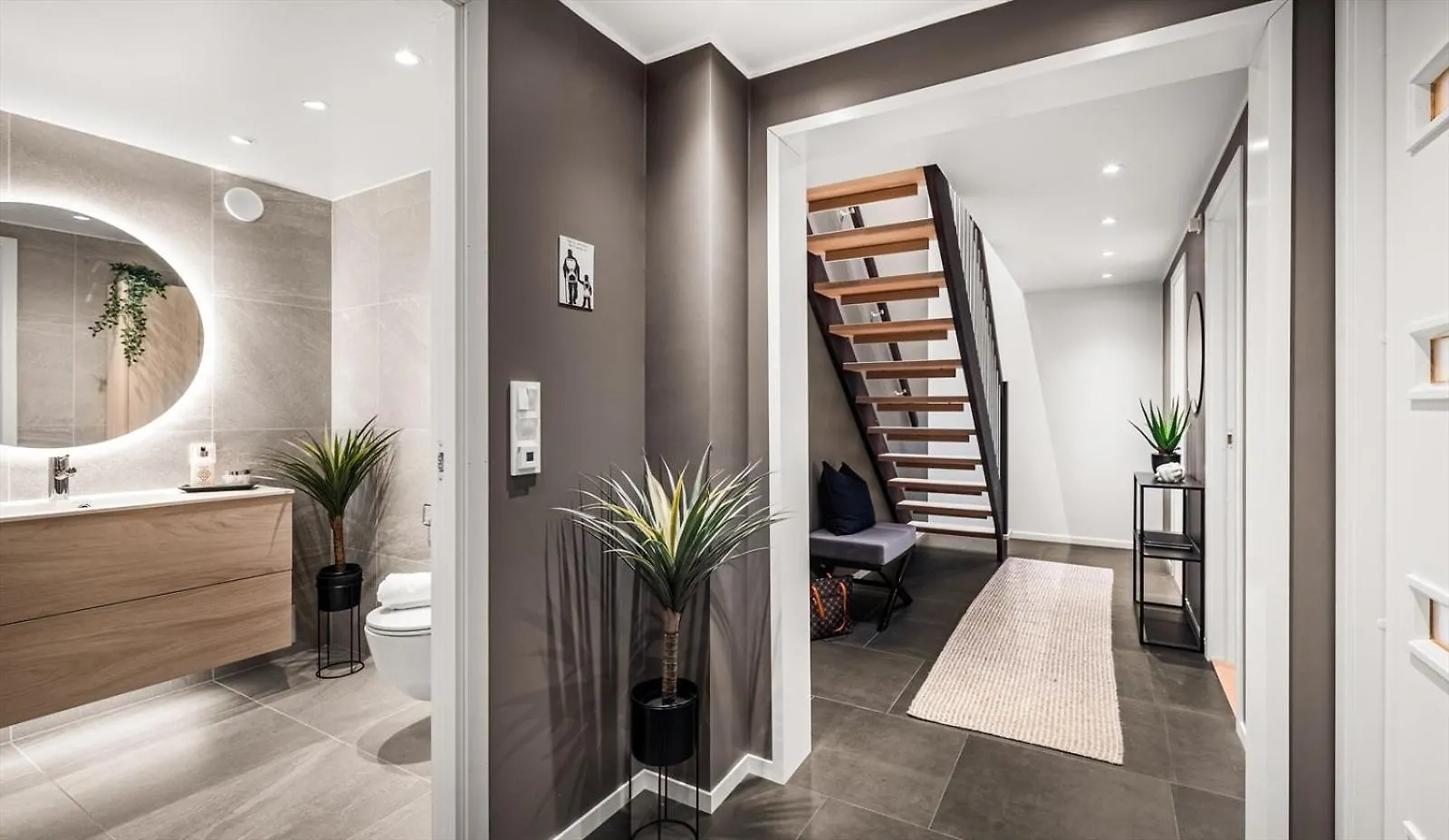 Modern House With Two Bathrooms And Two Bedrooms, Renovated In 2022 Bergen