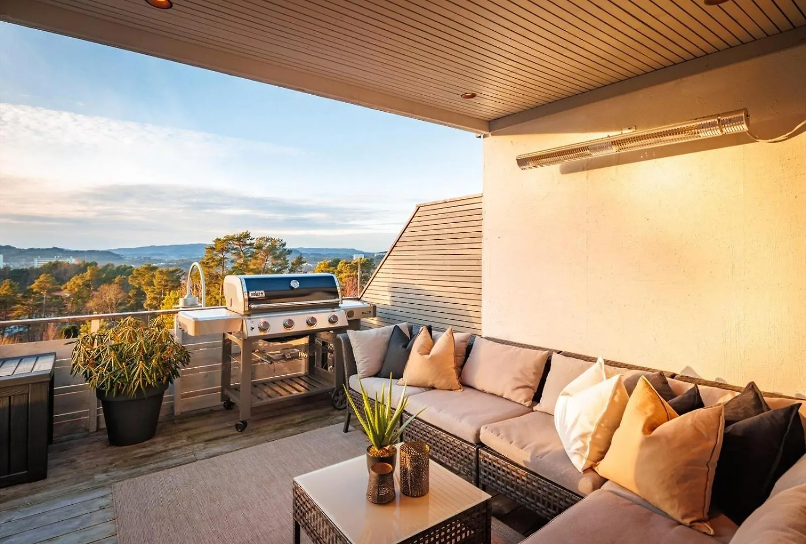 Modern House With Two Bathrooms And Two Bedrooms, Renovated In 2022 Bergen